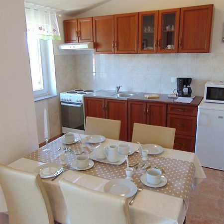 Apartments Katarina Шіло Екстер'єр фото