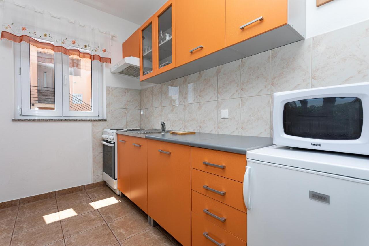 Apartments Katarina Шіло Екстер'єр фото