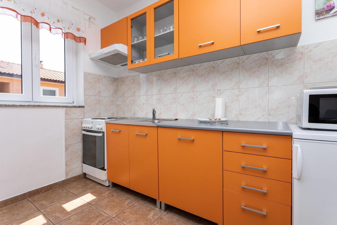 Apartments Katarina Шіло Екстер'єр фото