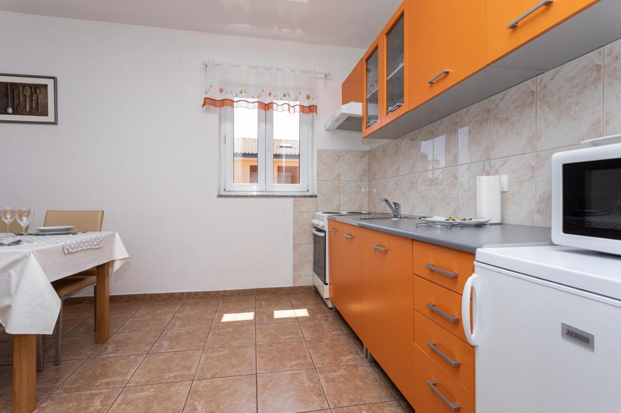 Apartments Katarina Шіло Екстер'єр фото