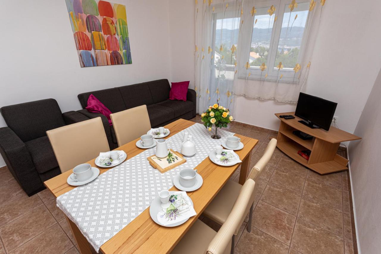 Apartments Katarina Шіло Екстер'єр фото