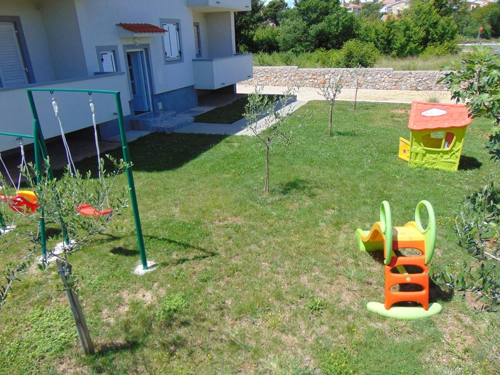 Apartments Katarina Шіло Екстер'єр фото