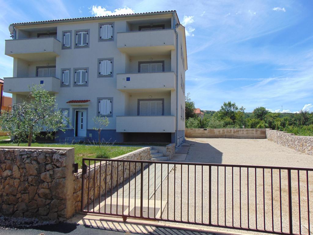 Apartments Katarina Шіло Екстер'єр фото