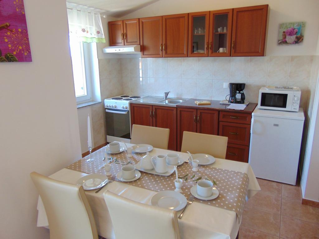 Apartments Katarina Шіло Екстер'єр фото